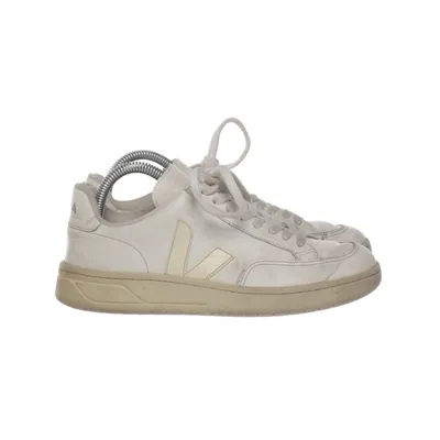 Sneakers (White) from Veja