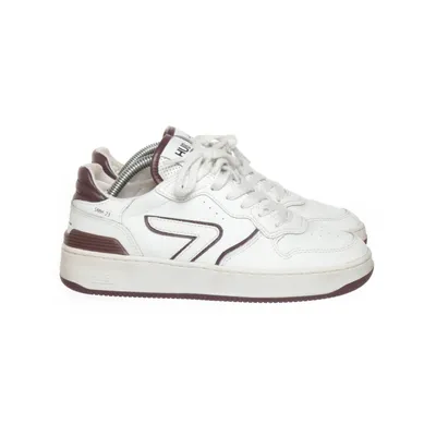 Baskets (Blanc, Rouge) de Hub Cuir