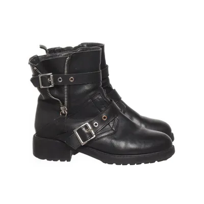 Enkellaarzen (Zwart) van Zara Basic Collection
