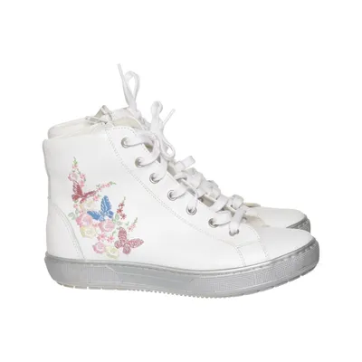 Laced boots (White) from Cinnamon