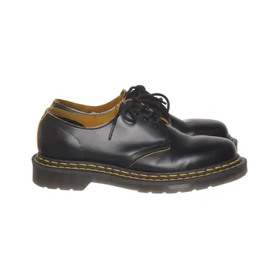 Derbyskor (Svart) från Dr. Martens