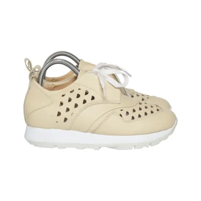Sneakers (Beige) from Gram Leather