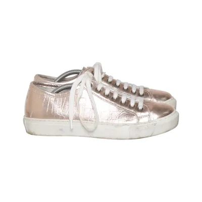Sneakers (Gold) from Sommerkind