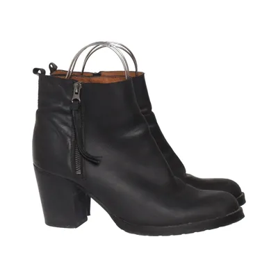 Bottes à talons (Noir) de Sixtyseven