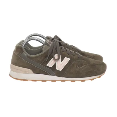 Sneakers (Grön, Flerfärgad) från New Balance Mocka