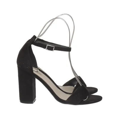 Klackskor (Svart) från NLY Shoes