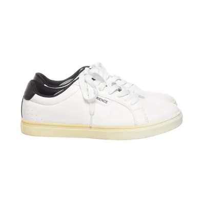Sneakers (White, Black) from Memphis One