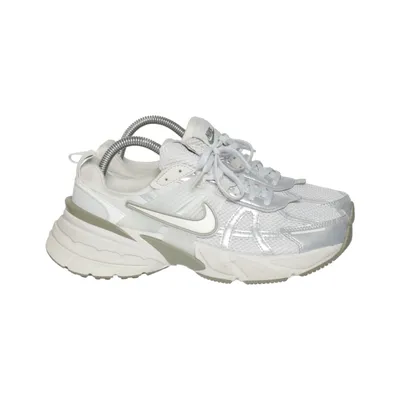 Trainingsschoenen (V2K Run) van Nike