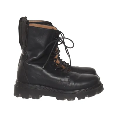 Laced boots (Black) from Flattered