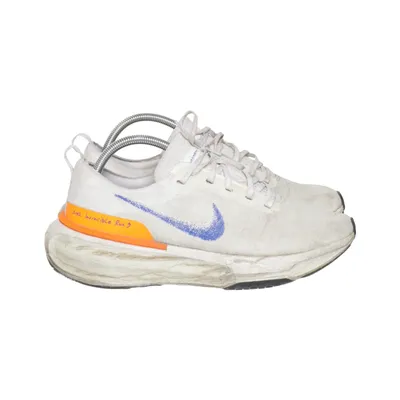 Laufschuhe (Invincible Run 3) von Nike