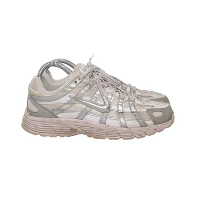 Sneakers (P-6000) from Nike