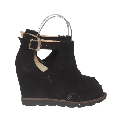 Wedges (Black) from La Femme