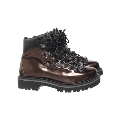 Laced boots (Brown) from The Art Company