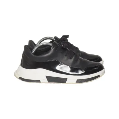 Sneakers (Black) from Fitflop