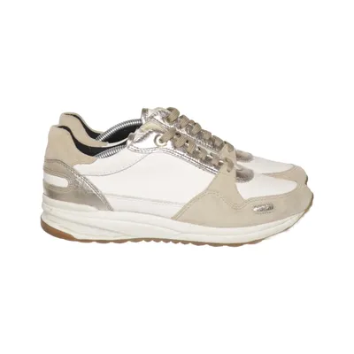 Baskets (Blanc, Beige, Argent) de Geox Cuir