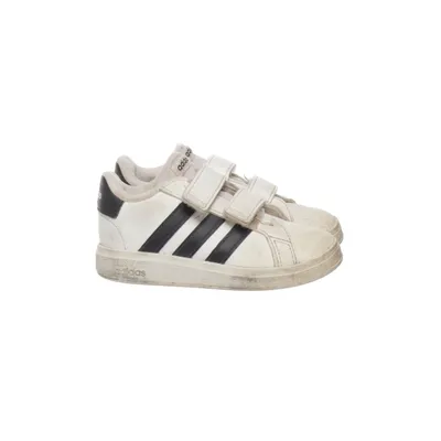 Gymnastic shoes (White, Black) from Adidas