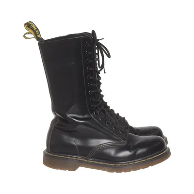 Laced boots (1914) from Dr. Martens