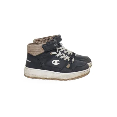Basketball shoes (S32718-BS501) from Champion