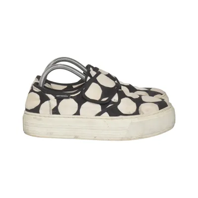 Slip-ons (Black, White) from Marimekko