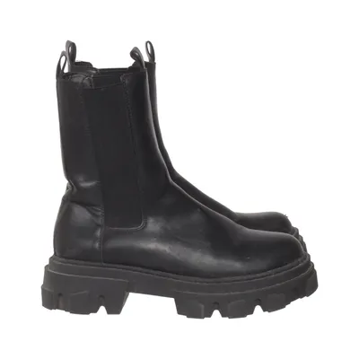 Chelsea boots (Black) from Attitude