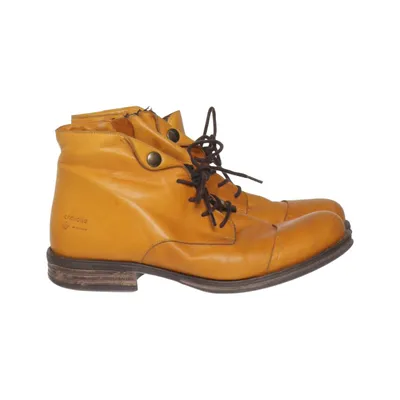 Bottes à lacets (Jaune) de Charlotte of Sweden