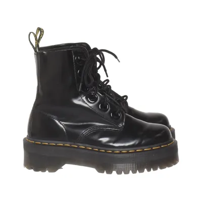 Laced boots (Molly) from Dr. Martens