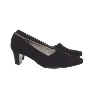 Pumps (Black) from Salamander