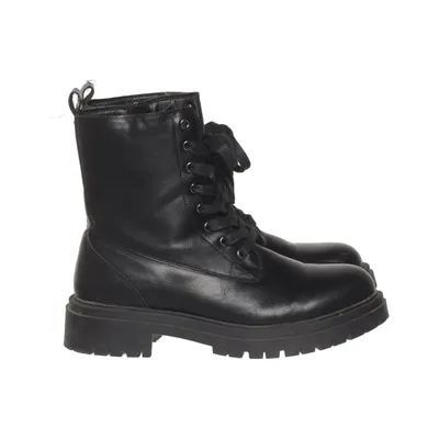 Laced boots (Black) from MyWear