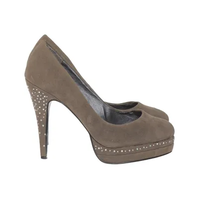 Pumps (Brown) from Belle