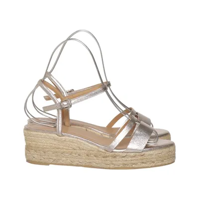 Chaussure compensées (Or) de Castañer Cuir