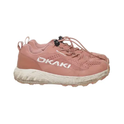 Trainers (Pink) from Okaki
