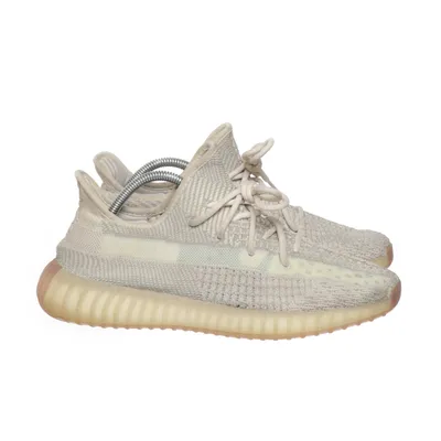 Träningsskor (350 V2 Citrin Non-Reflective) från Adidas x Yeezy