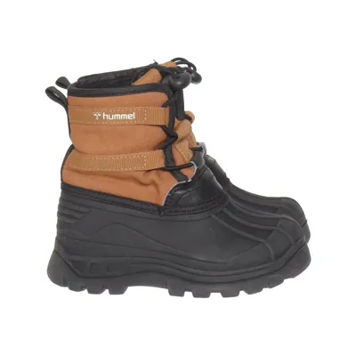Boots (Black, Brown) from Hummel