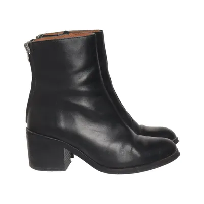 Heeled boots (Black) from Vera