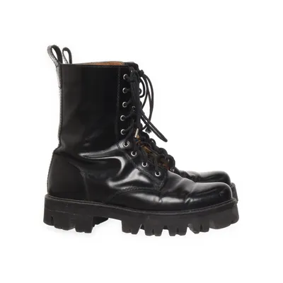 Kängor (Svart) från Hope