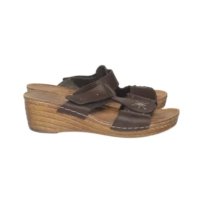 Wedges (Brown) from Naturella Leather