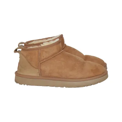 Boots (Classic Ultra Mini) från UGG Skinn