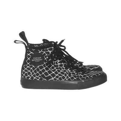 Chaussures en toile (gothic punk) de Cheap Monday