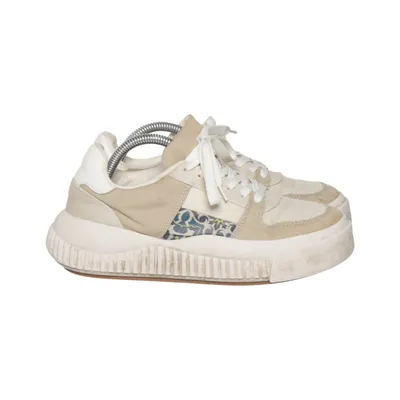 Sneakers (Beige) from Good News