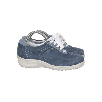 Sneakers (Blue) from Moccasin