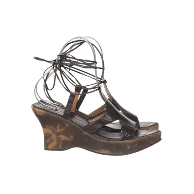 Wedges (Brown) from Lea Foscati