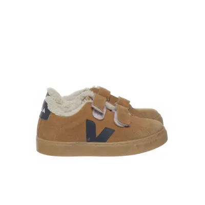 Sneakers (Brown) from Veja