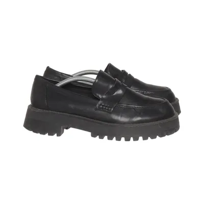 Loafers (Black) from Stradivarius