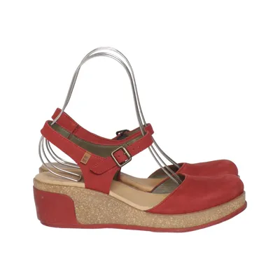 Wedges (Red) from El Naturalista Leather