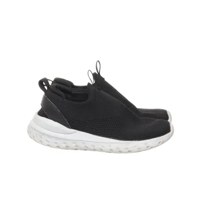 Trainers (Black) from Vty