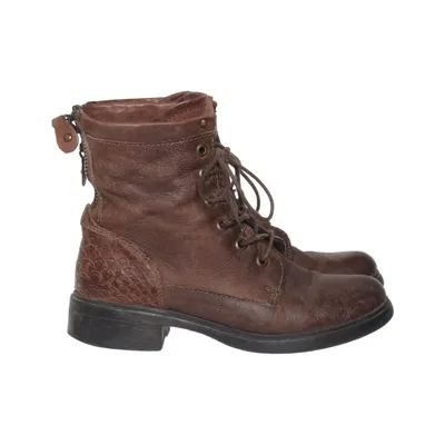 Laced boots (Brown) from Titus