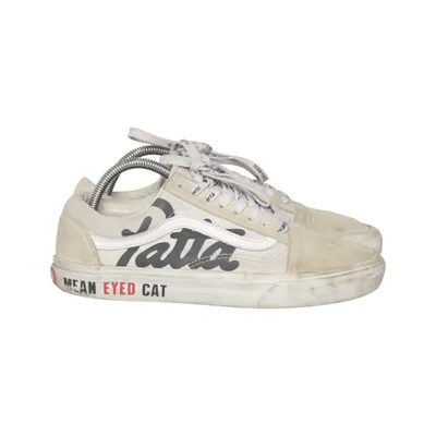 Baskets (Beige, Noir, Blanc) de Vans