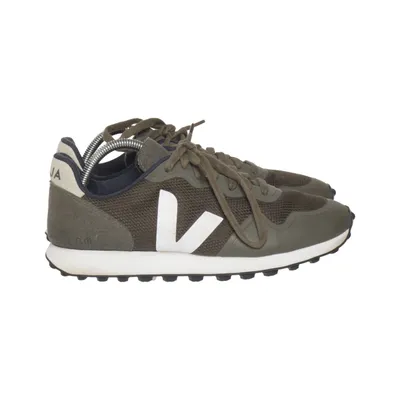 Trainers (Green) from Veja