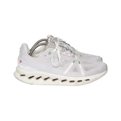 Running shoes (White, Green) from O.N