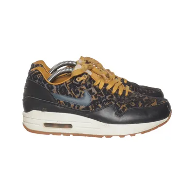 Baskets (Noir, Jaune, Multicolore) de Nike Air Max